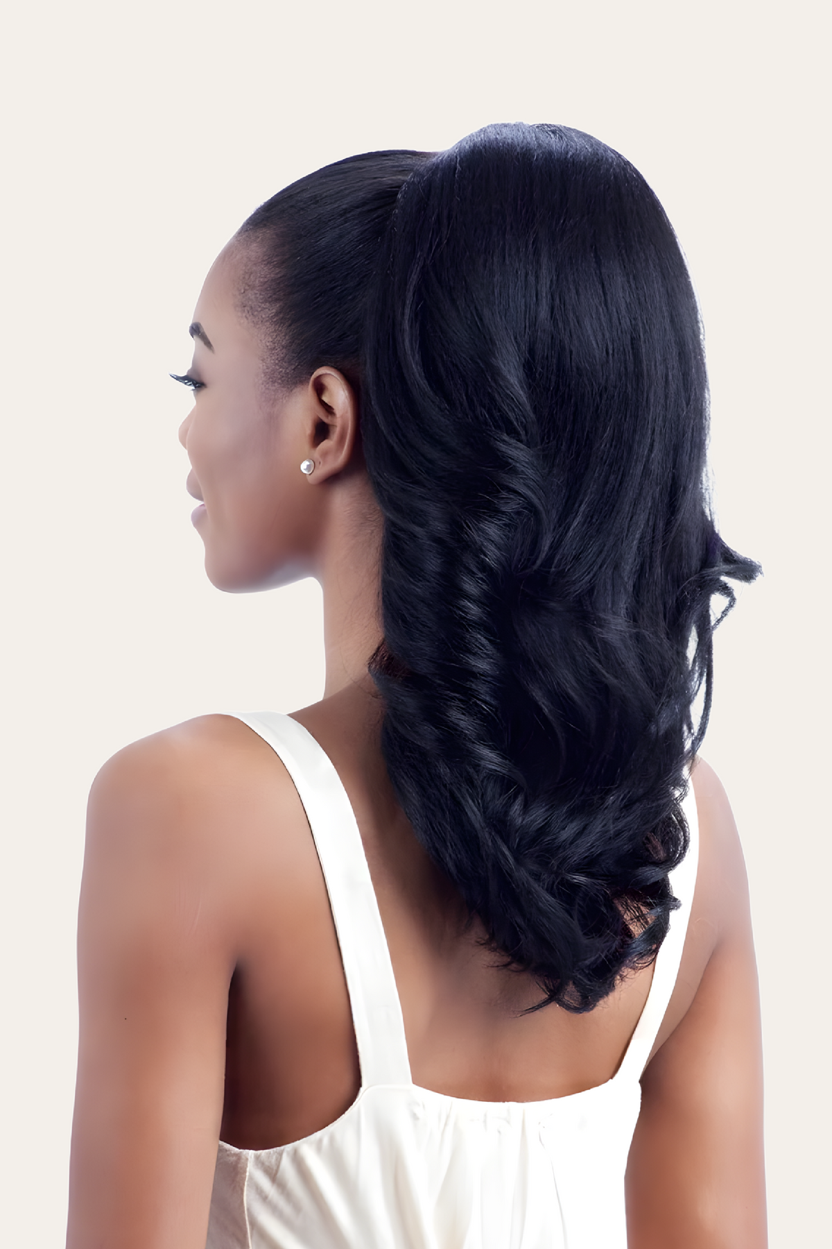 Shake-N-Go Freetress Equal Drawstring Ponytail - FEATHER GIRL